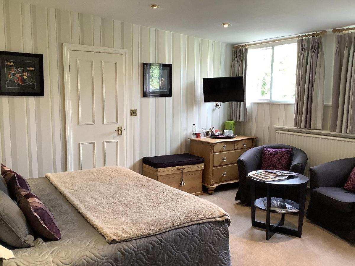 Alexandra Court Bed & Breakfast Harrogate Exterior photo